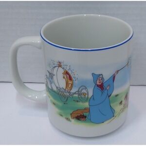 Cinderella Vintage Coffee Mug Walt Disney World/Disneyland made in Japan